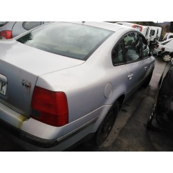 volkswagen passat berlina (3b2) del año 1993