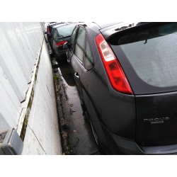 ford focus berlina (cap) del año 2005