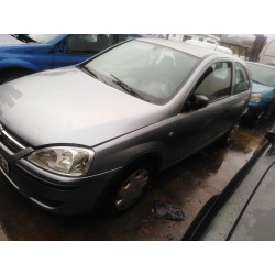 opel corsa c del año 2004