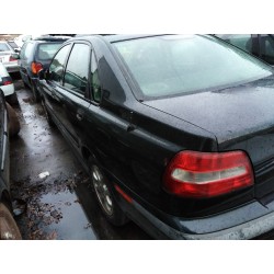 volvo s40 berlina del año 2000