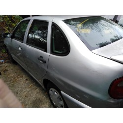 seat cordoba berlina (6k2) del año 2001