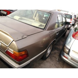 mercedes clase e (w124) berlina del año 1986