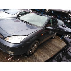 ford focus berlina (cak) del año 2004