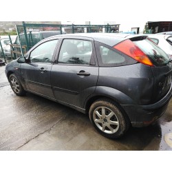 ford focus berlina (cak) del año 2004