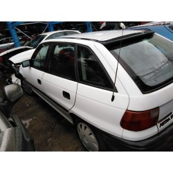 opel astra f berlina del año 1993