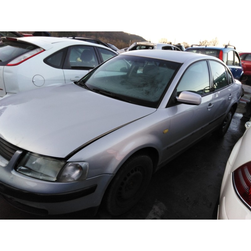 volkswagen passat berlina (3b2) del año 1999