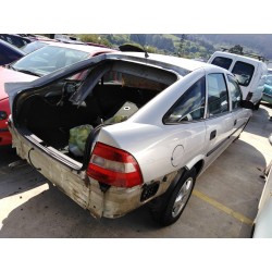 opel vectra b berlina del año 1997