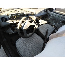 peugeot 205 berlina del año 1989