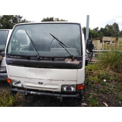 nissan cabstar e del año 2000