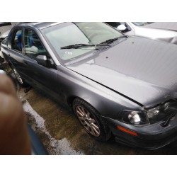 volvo s40 berlina del año 2001