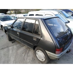 peugeot 205 berlina del año 1993