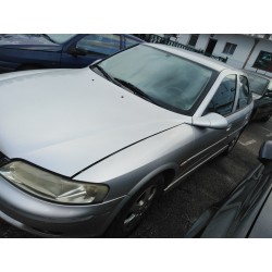 opel vectra b berlina del año 2002