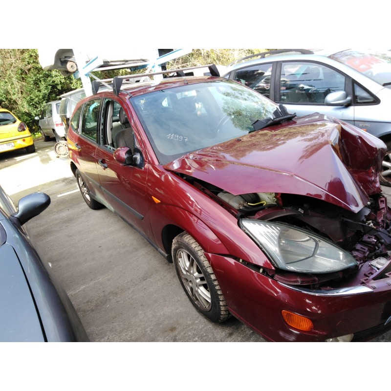 ford focus berlina (cak) del año 1998