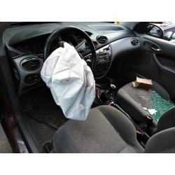 ford focus berlina (cak) del año 1998