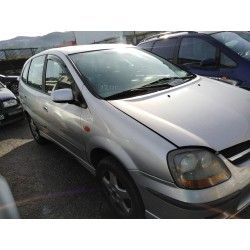 nissan almera tino (v10m) del año 2002
