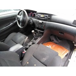 toyota corolla (e12) del año 2004