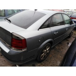 opel vectra c berlina del año 2005