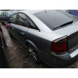 opel vectra c berlina del año 2005