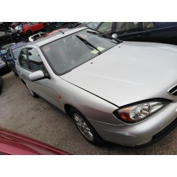 nissan primera berlina (p11) del año 2001