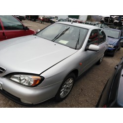 nissan primera berlina (p11) del año 2001