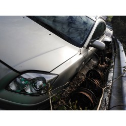 toyota avensis wagon (t25) del año 2004