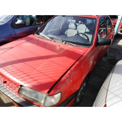 nissan sunny berlina (n14) del año 1994
