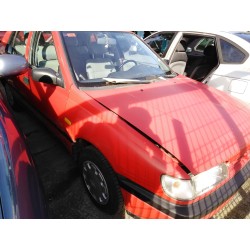 nissan sunny berlina (n14) del año 1994