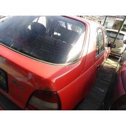 nissan sunny berlina (n14) del año 1994