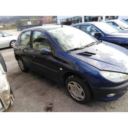 peugeot 206 berlina del año 2001