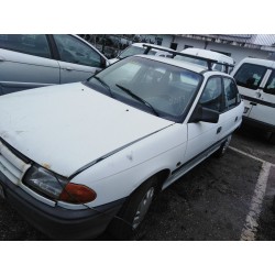 opel astra f berlina del año 1993