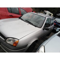 ford fiesta berlina (dx) del año 2000