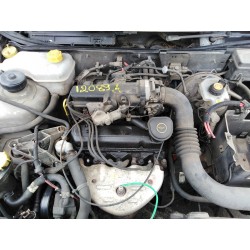 ford fiesta berlina (dx) del año 2000