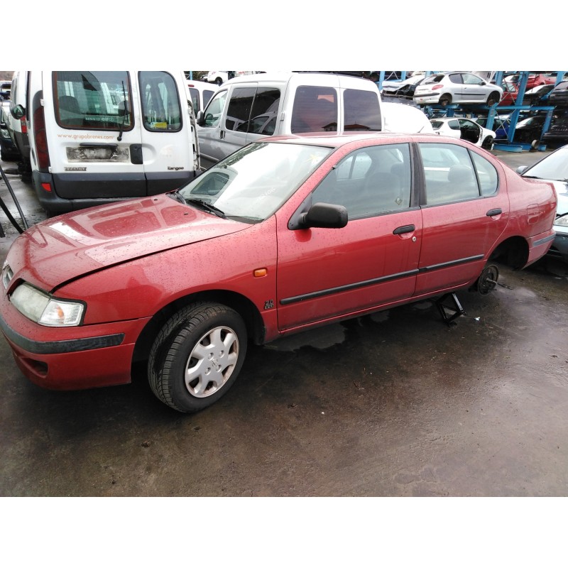 nissan primera berlina (p11) del año 1997