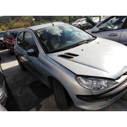 peugeot 206 berlina del año 2005