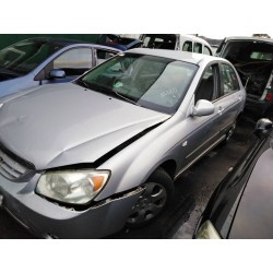 kia cerato del año 2004