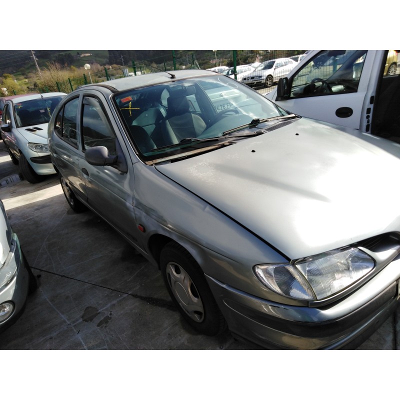 renault megane i berlina hatchback (ba0) del año 1998