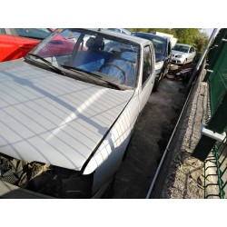 peugeot 205 berlina del año 1989