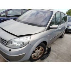 renault scenic ii del año 2004