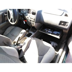 nissan primera berlina (p11) del año 2001