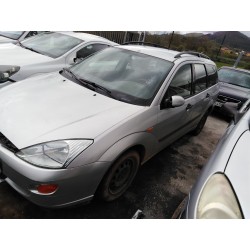 ford focus turnier (cak) del año 2001