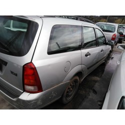 ford focus turnier (cak) del año 2001