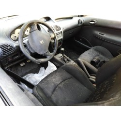 peugeot 206 berlina del año 2003