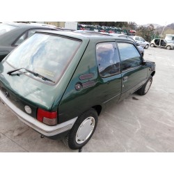 peugeot 205 berlina del año 1998