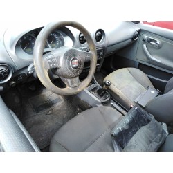 seat ibiza (6l1) del año 2007