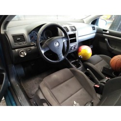 volkswagen golf v berlina (1k1) del año 2005