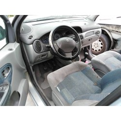 renault scenic (ja..) del año 2002