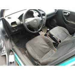 opel corsa c del año 2002