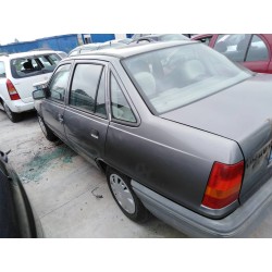 opel kadett d del año 1989