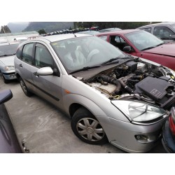 ford focus berlina (cak) del año 1999