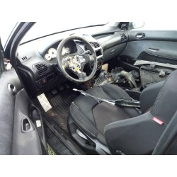 peugeot 206 berlina del año 2002